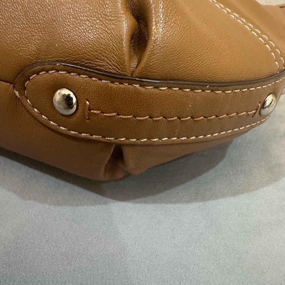Coach leather crossbody bag tan w adjustable strap - Picture 5 of 8